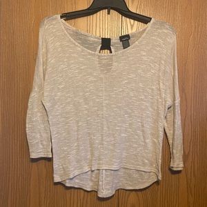 Light weight sweater